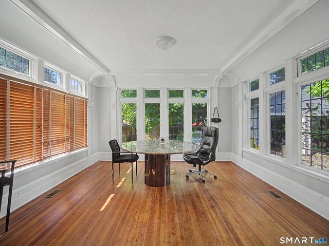 111 Elmwood Place, Bridgeport, CT 06605