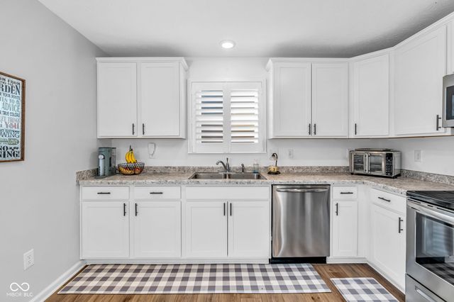 213 Drewood Drive, Trafalgar, IN 46181