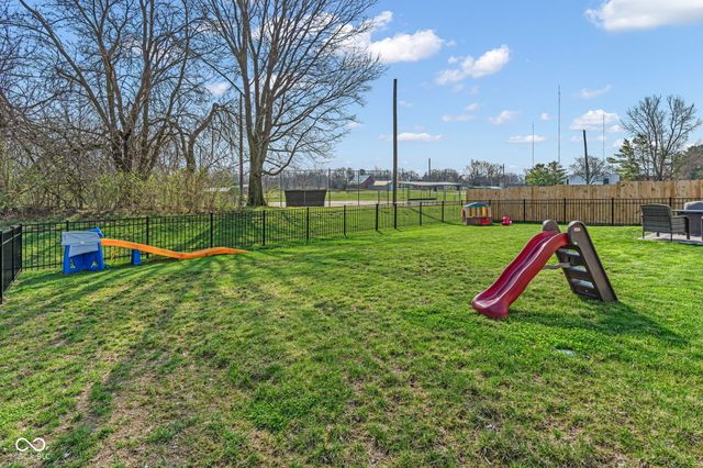 213 Drewood Drive, Trafalgar, IN 46181