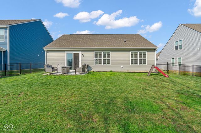 213 Drewood Drive, Trafalgar, IN 46181