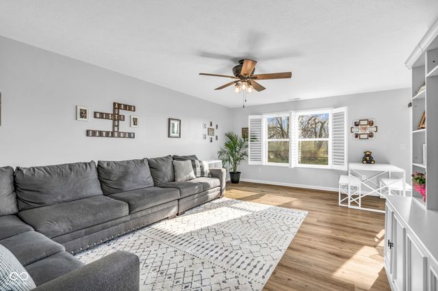 213 Drewood Drive, Trafalgar, IN 46181