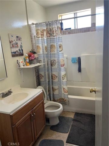 201 W Raymond Street, Compton, CA 90220