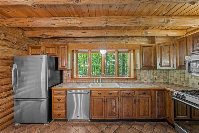 34 Edwards Mill Road, Chester, NH 03036