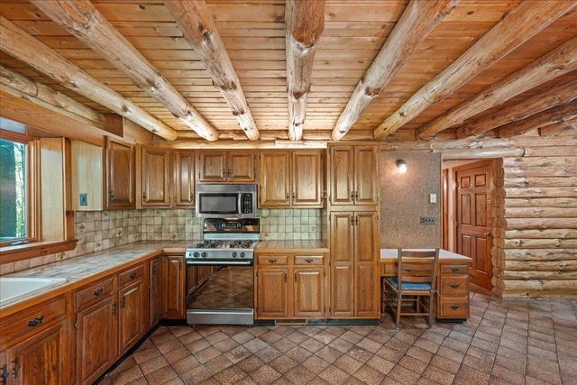 34 Edwards Mill Road, Chester, NH 03036