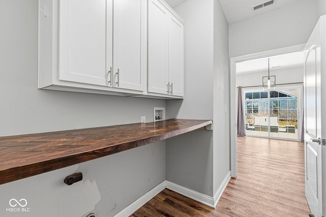 4034 Cairo Way, Avon, IN 46123