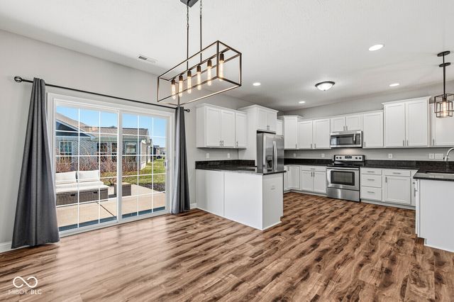 4034 Cairo Way, Avon, IN 46123