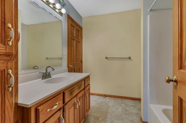 611 5th Avenue S, Sartell, MN 56377