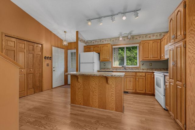 611 5th Avenue S, Sartell, MN 56377