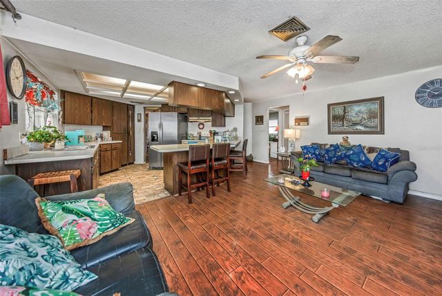 107 COUNTRY VILLAS DRIVE, Safety Harbor, FL 34695