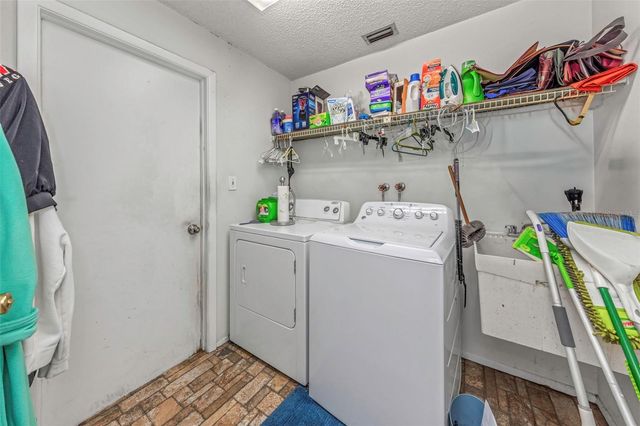 107 COUNTRY VILLAS DRIVE, Safety Harbor, FL 34695