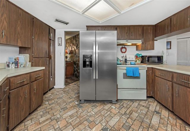 107 COUNTRY VILLAS DRIVE, Safety Harbor, FL 34695