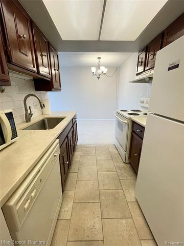 35300 Woodward Avenue 404, Birmingham, MI 48009