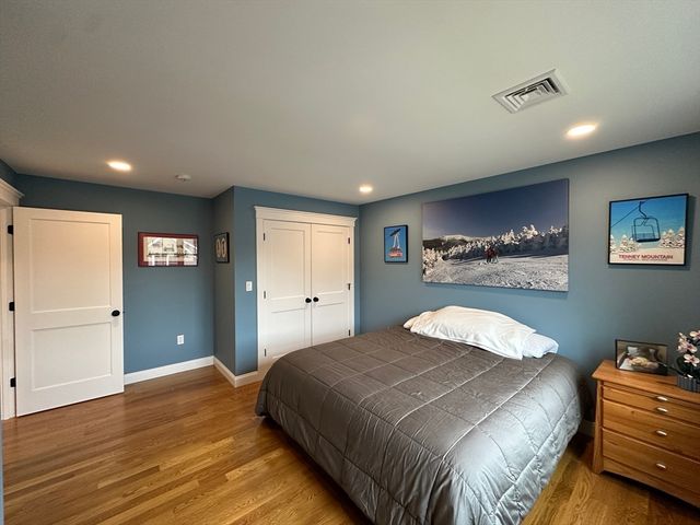 34 Pond, Needham, MA 02492