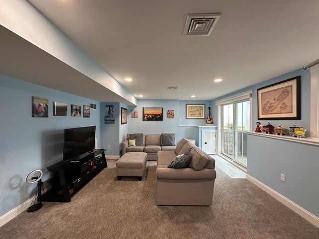 34 Pond, Needham, MA 02492