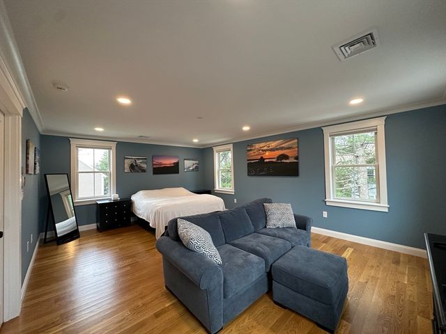 34 Pond, Needham, MA 02492