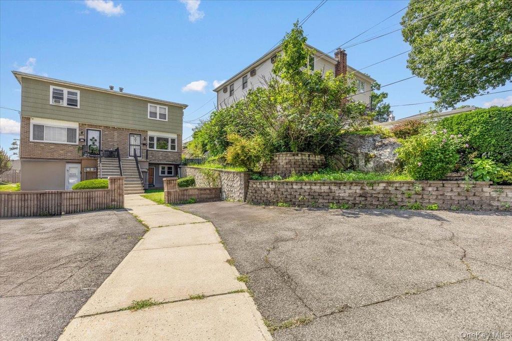 1098 Midland Avenue, Bronxville, NY 10708 — photo 2