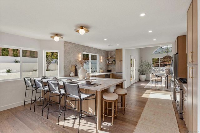 7033 El Fuerte St, Carlsbad, CA 92009