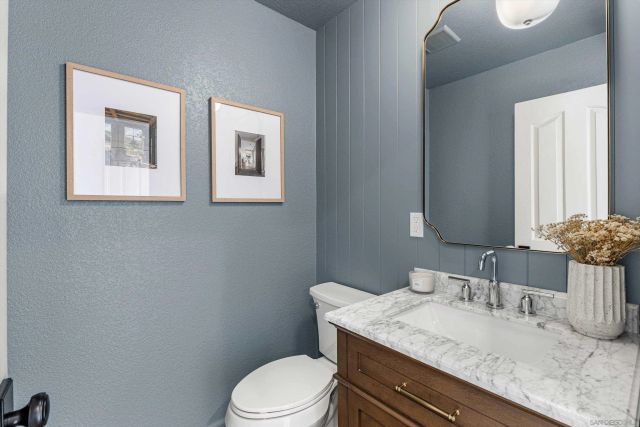 7033 El Fuerte St, Carlsbad, CA 92009