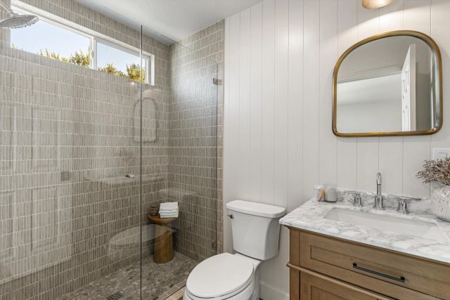 7033 El Fuerte St, Carlsbad, CA 92009