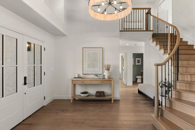 7033 El Fuerte St, Carlsbad, CA 92009
