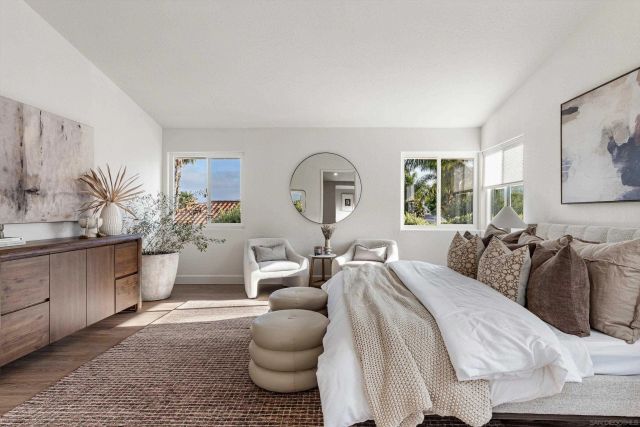 7033 El Fuerte St, Carlsbad, CA 92009