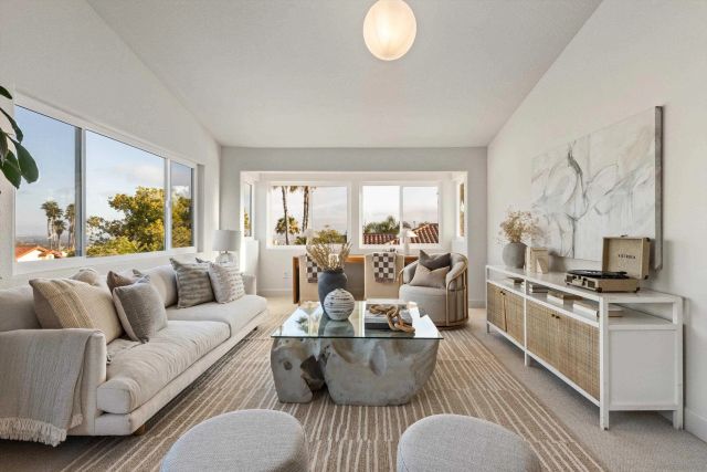 7033 El Fuerte St, Carlsbad, CA 92009