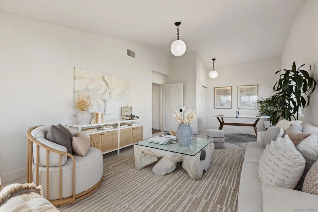 7033 El Fuerte St, Carlsbad, CA 92009