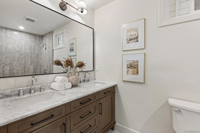 7033 El Fuerte St, Carlsbad, CA 92009