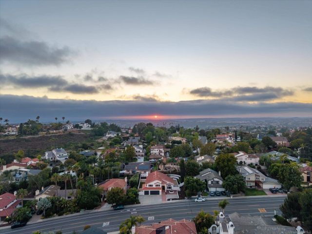 7033 El Fuerte St, Carlsbad, CA 92009