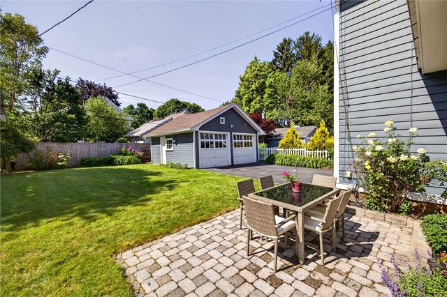 29 Elmcroft Road, Rochester, NY 14609