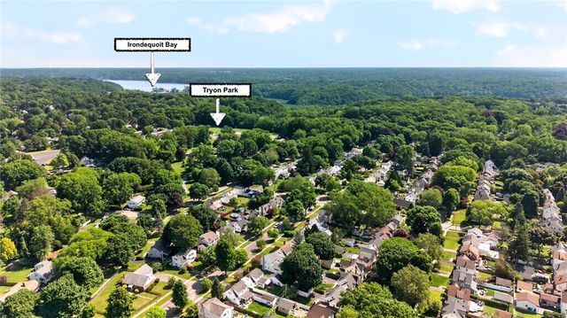 29 Elmcroft Road, Rochester, NY 14609