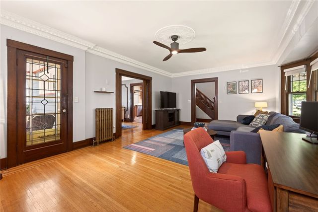 29 Elmcroft Road, Rochester, NY 14609