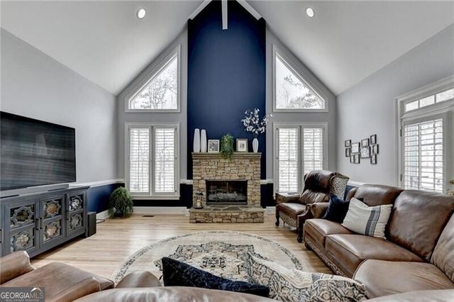 195 Stoney Ridge Drive, Alpharetta, GA 30022