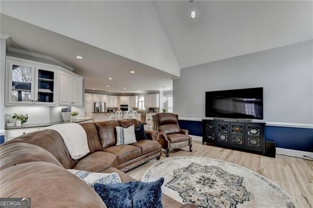 195 Stoney Ridge Drive, Alpharetta, GA 30022