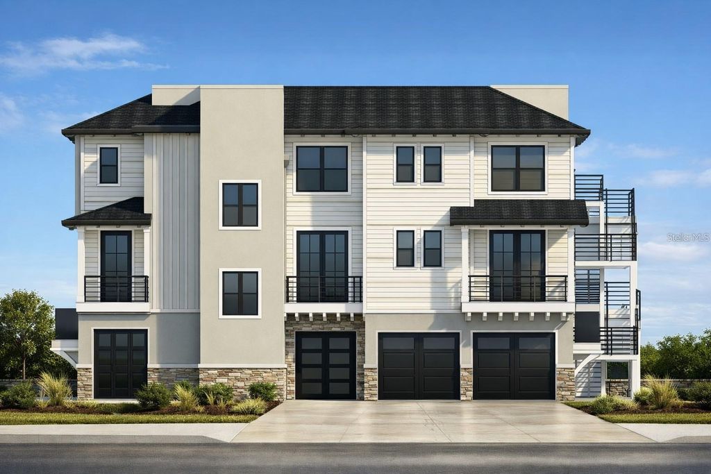 215 82ND STREET, Holmes Beach, FL 34217
