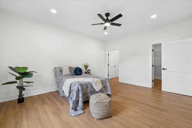 1488 Hickory Cove LN, Moneta, VA 24121