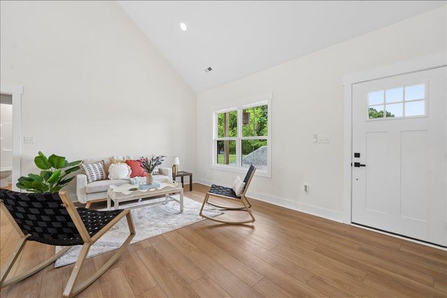 1488 Hickory Cove LN, Moneta, VA 24121