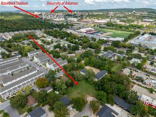 1834 Kaywood Lane, Fayetteville, AR 72701