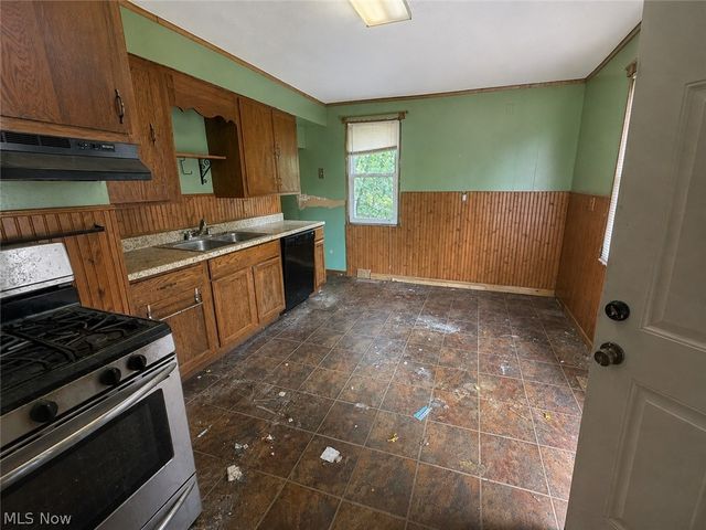 117 Main Street, Belpre, OH 45714