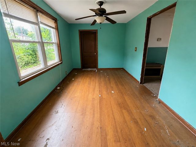 117 Main Street, Belpre, OH 45714