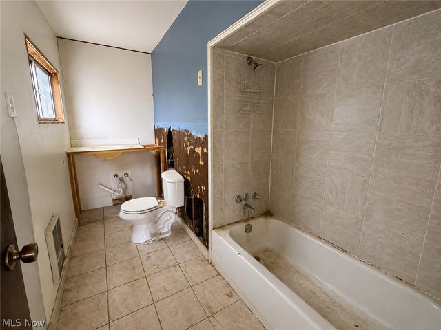 117 Main Street, Belpre, OH 45714