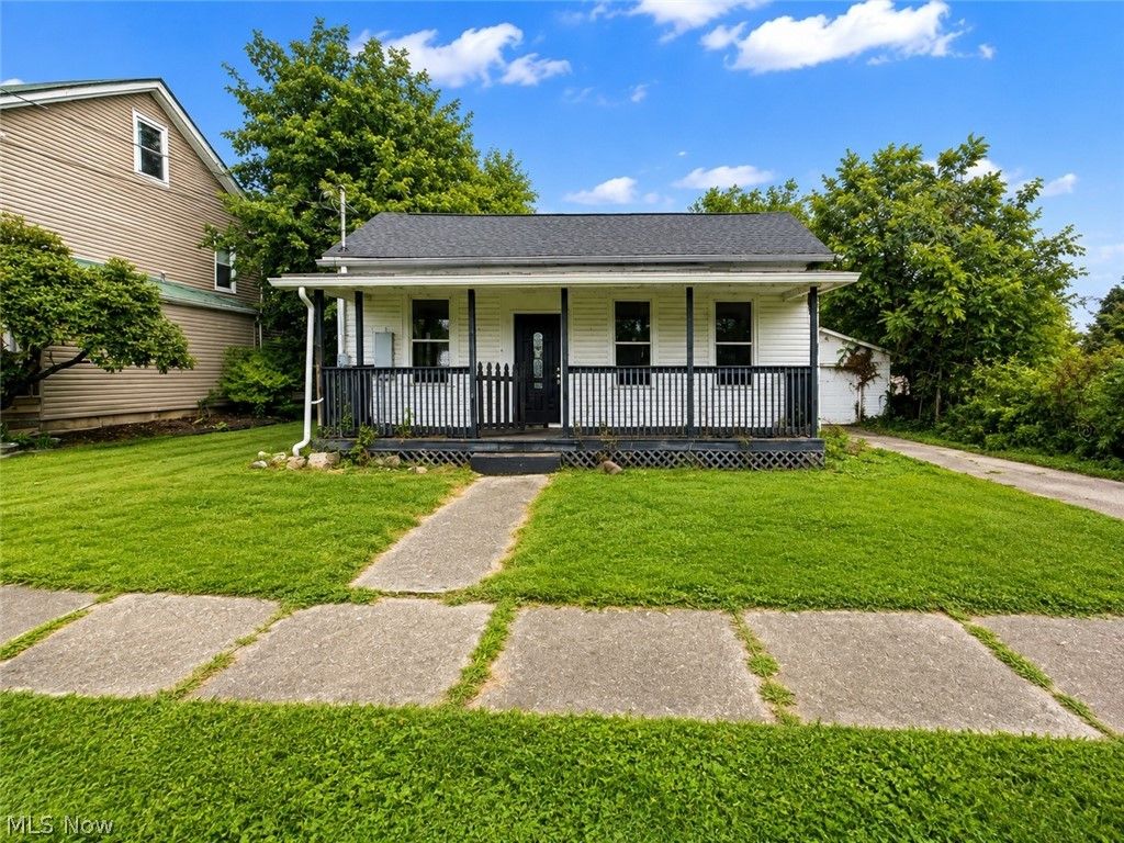 117 Main Street, Belpre, OH 45714