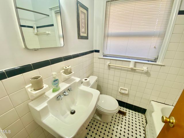 1902 Rogers Drive, Fayetteville, NC 28303
