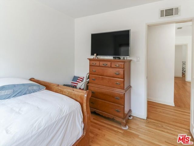 13127 Hartland Street, North Hollywood (los Angeles), CA 91605