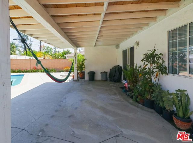 13127 Hartland Street, North Hollywood (los Angeles), CA 91605