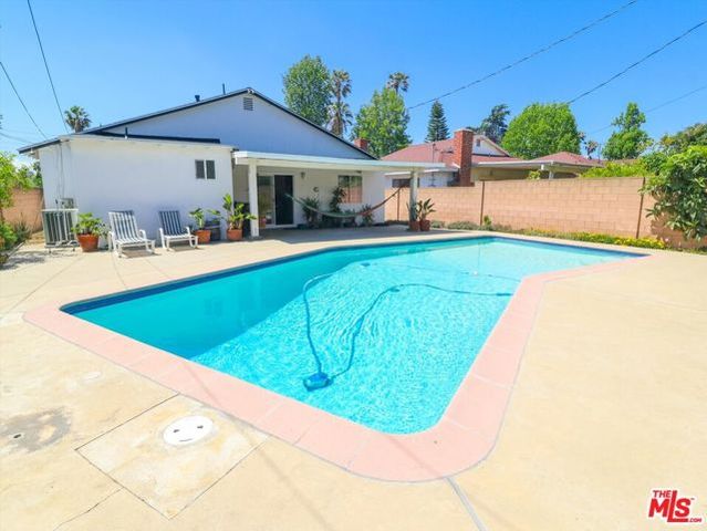 13127 Hartland Street, North Hollywood (los Angeles), CA 91605