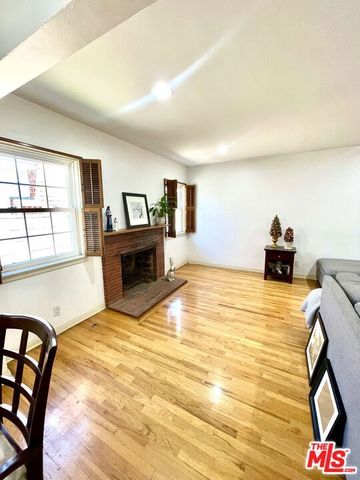 13127 Hartland Street, North Hollywood (los Angeles), CA 91605