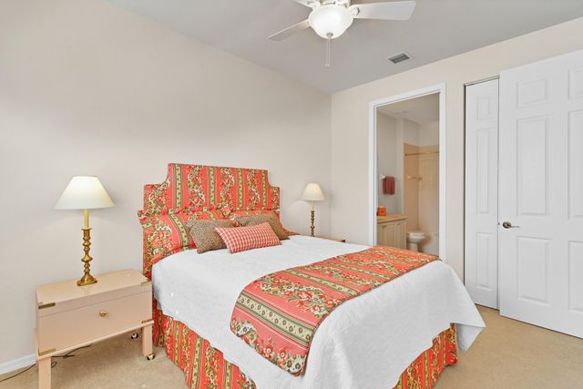 6380 Oxford Circle 103, Vero Beach, FL 32966