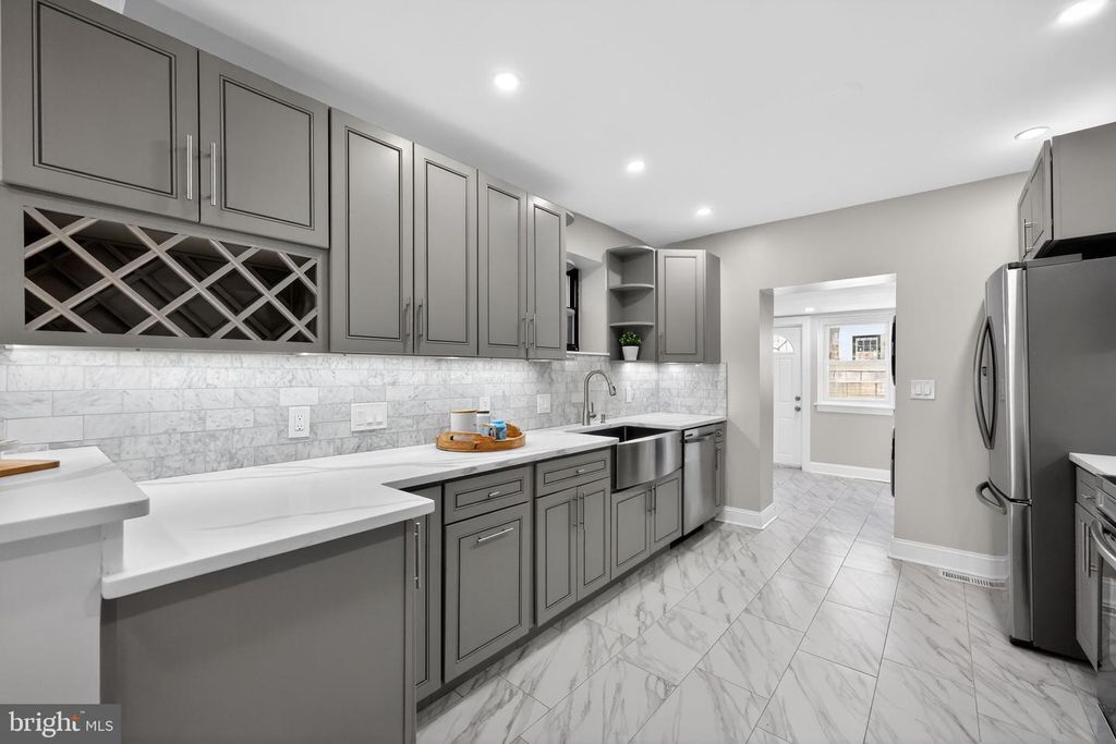2303 SAINT ALBANS ST, Philadelphia, PA 19146