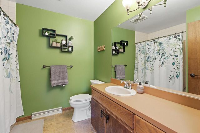 2025 W HARVEST DRIVE, Appleton, WI 54914